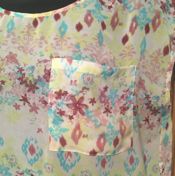 Decree Sheer Blouse Crop Top - Picture 10 of 10